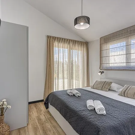 Villa Ivana With Private Pool Nova Vas (Porec)