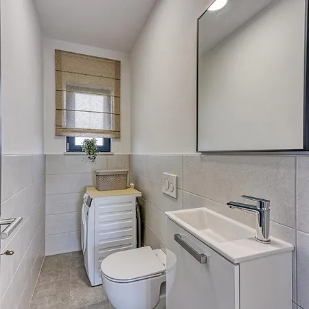 Ivana With Private Pool *