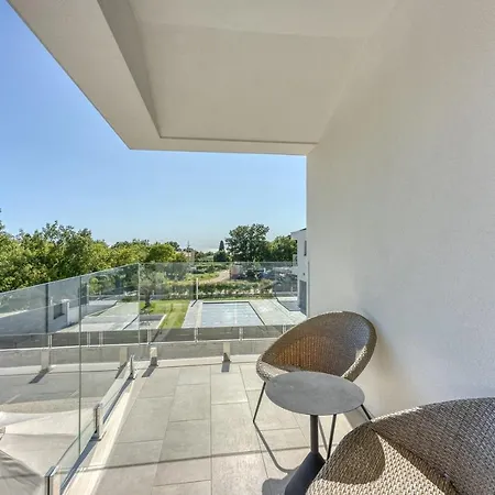 Ivana With Private Pool