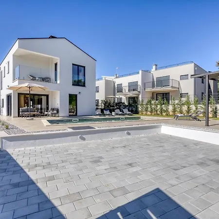 Ivana With Private Pool Vila Nova Vas (Porec)