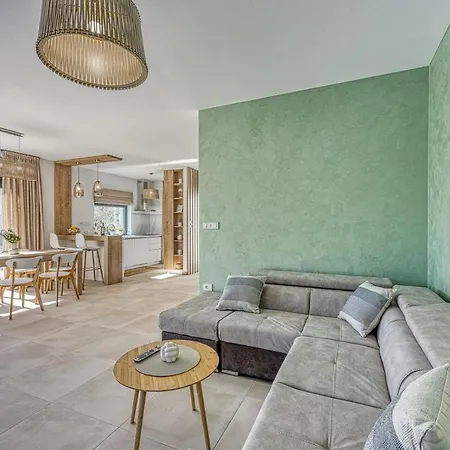 Ivana With Private Pool Vila *