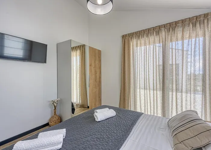 Ivana With Private Pool