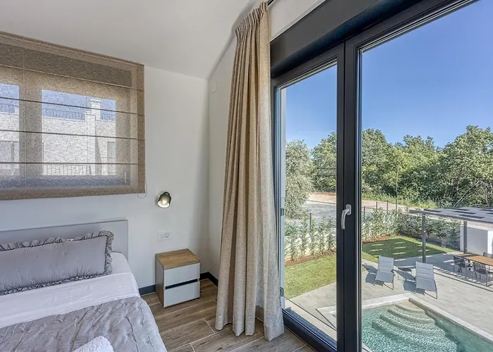 Ivana With Private Pool Nova Vas (Porec)