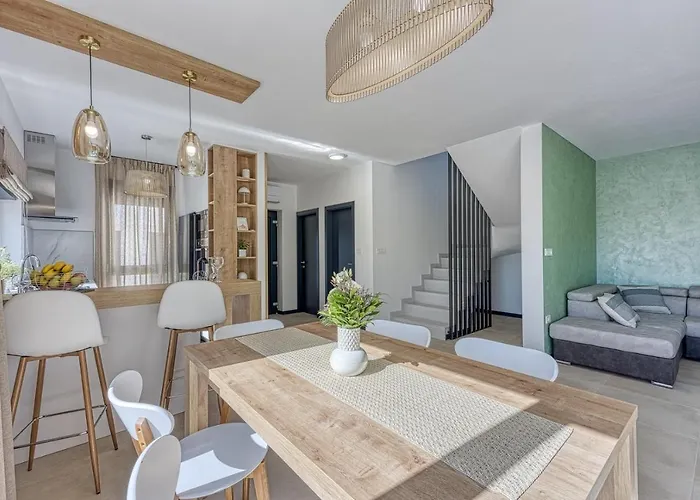 Ivana With Private Pool * Nova Vas (Porec)