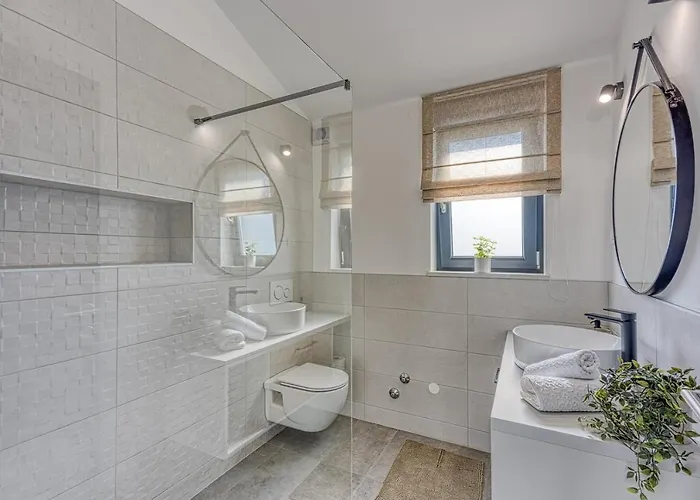 Ivana With Private Pool